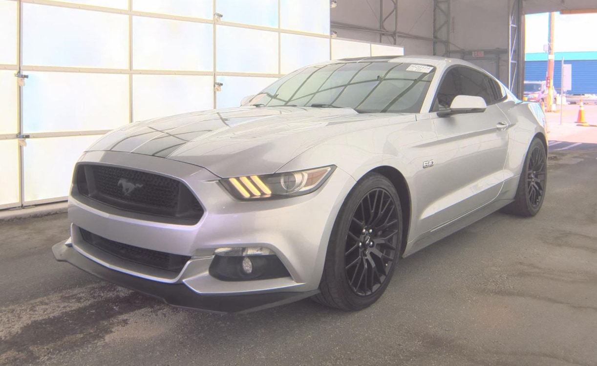 2016 Ford Mustang GT Coupe Premium's photo