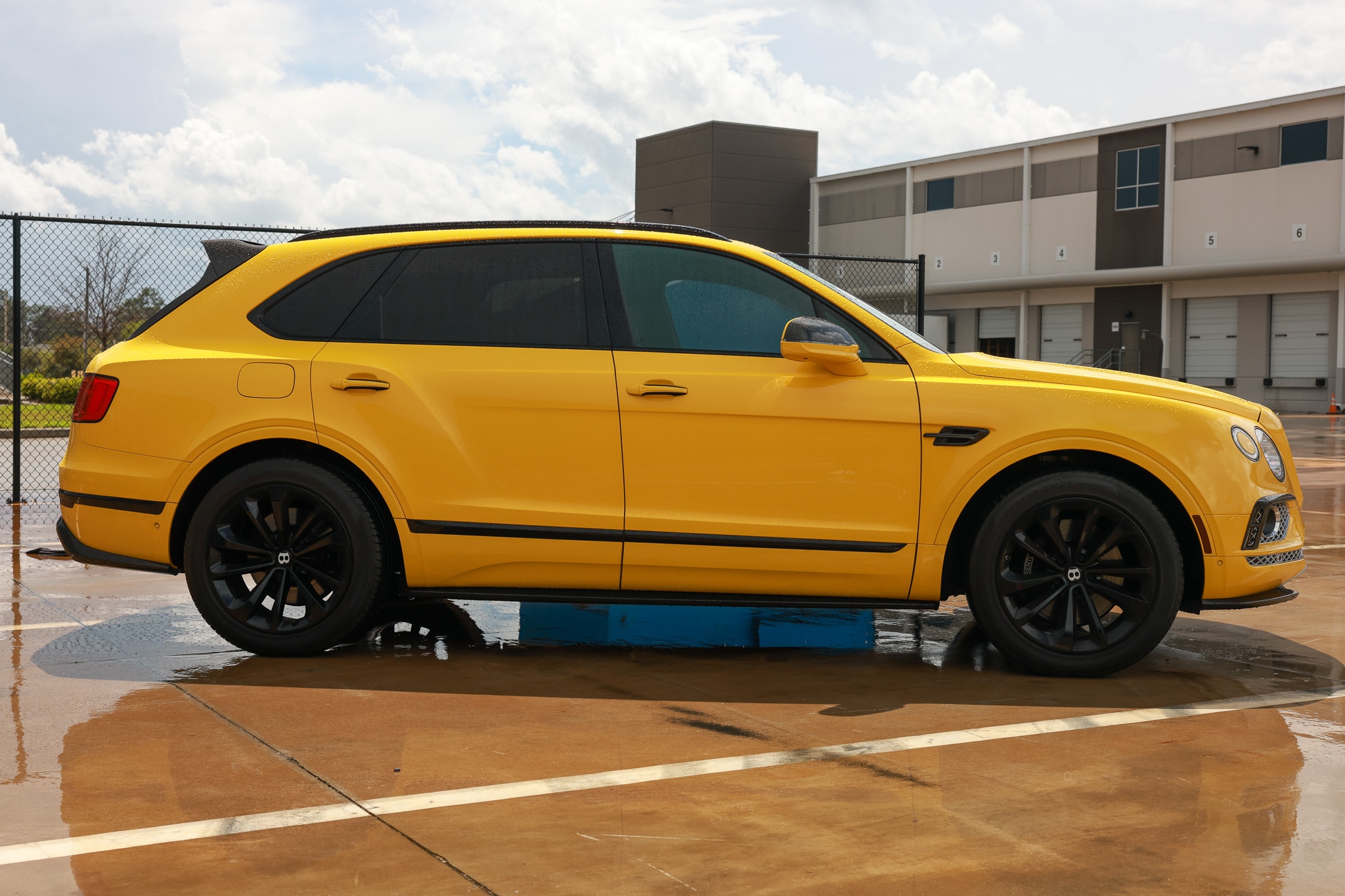 2017 Bentley Bentayga Base - Photo 17