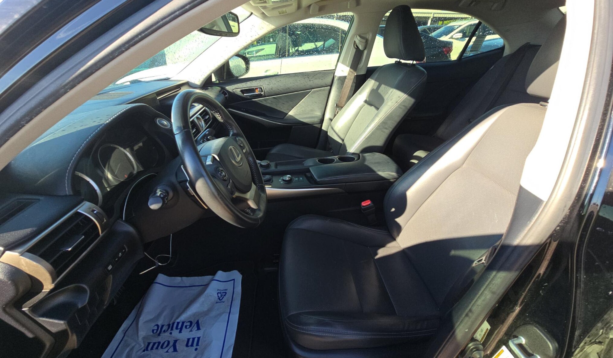 2015 Lexus IS 250 photo 2