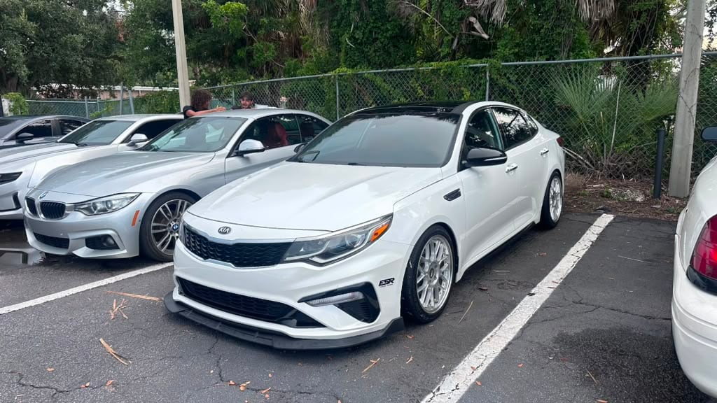 White 2020 Kia Optima Sedan  6-Speed Automatic