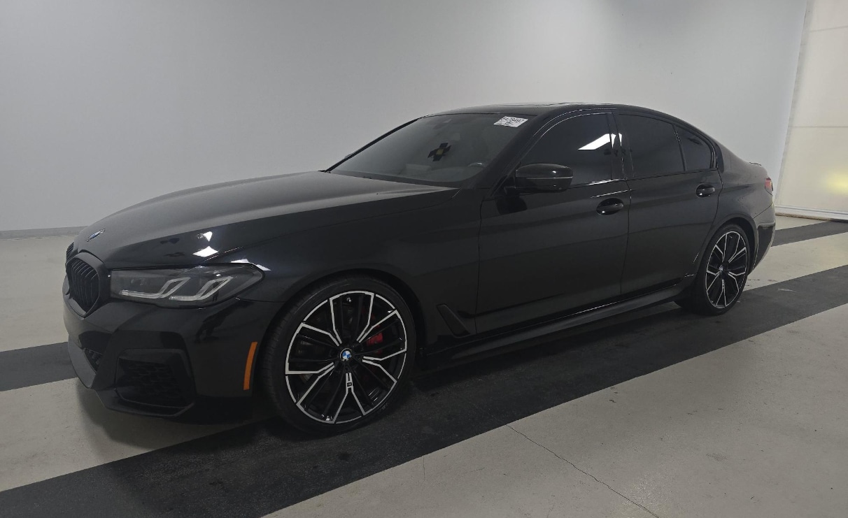 2021 BMW 5 Series M550i