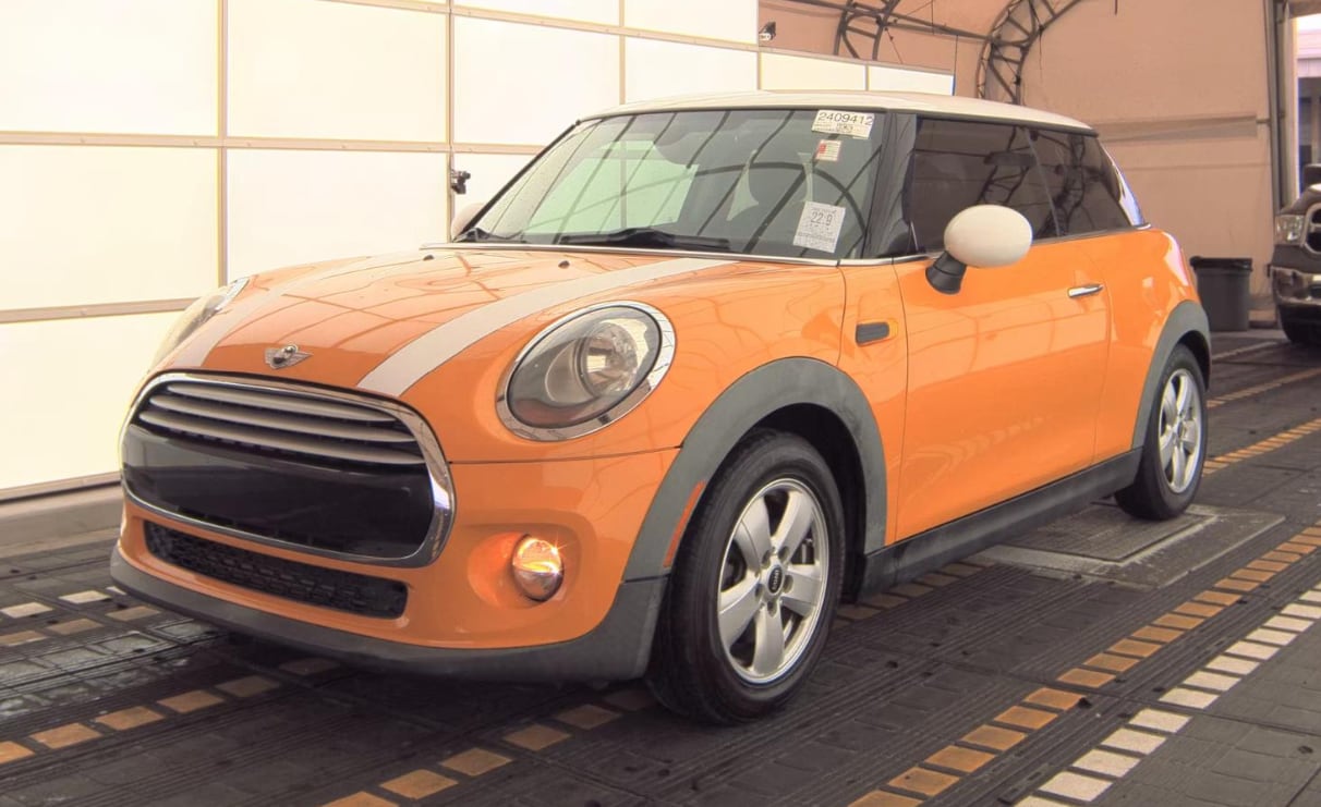 2015 MINI Cooper Base's photo