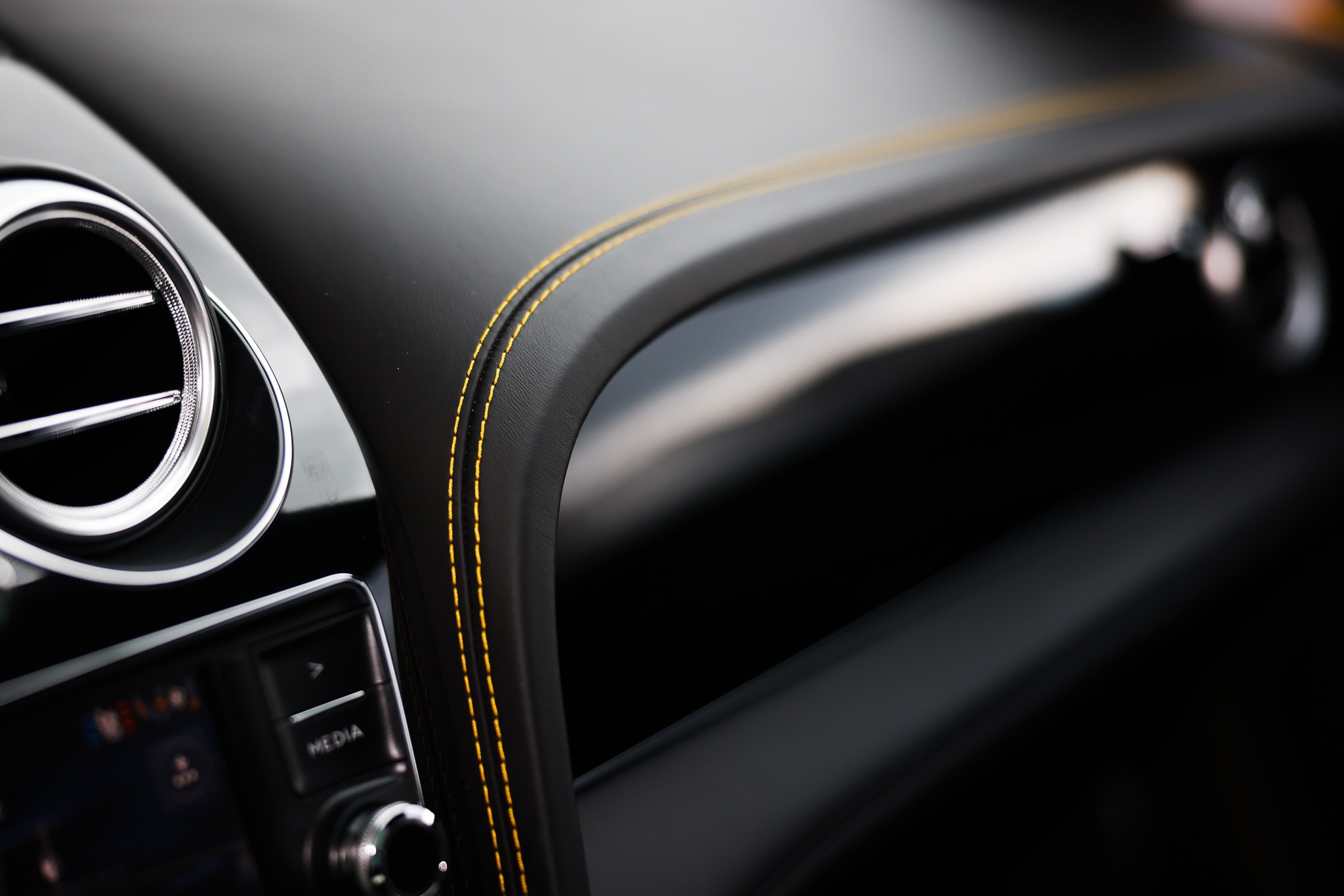 2017 Bentley Bentayga Base - Photo 66