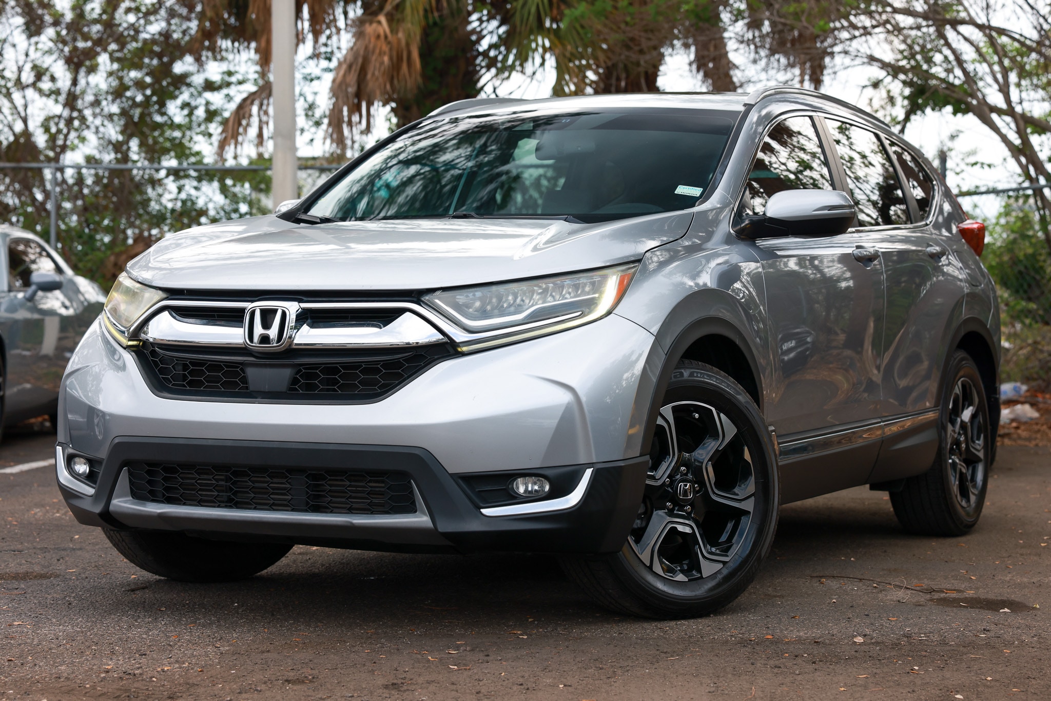 2017 Honda CR-V Touring 2WD's photo