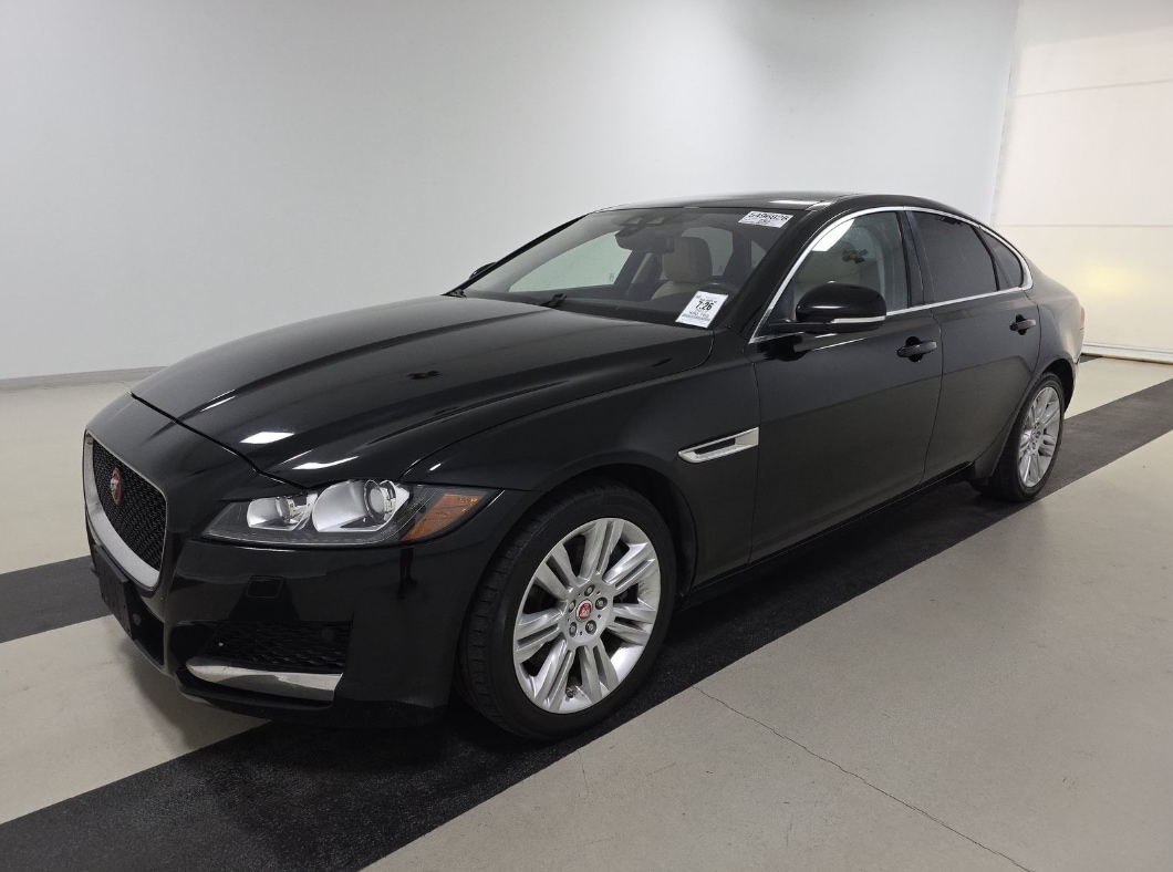 2017 Jaguar XF Base