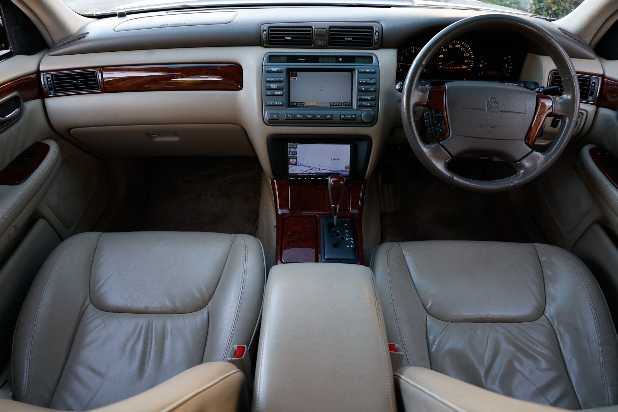2000 Toyota Majesta JDM car for sale — photo 24 of 25