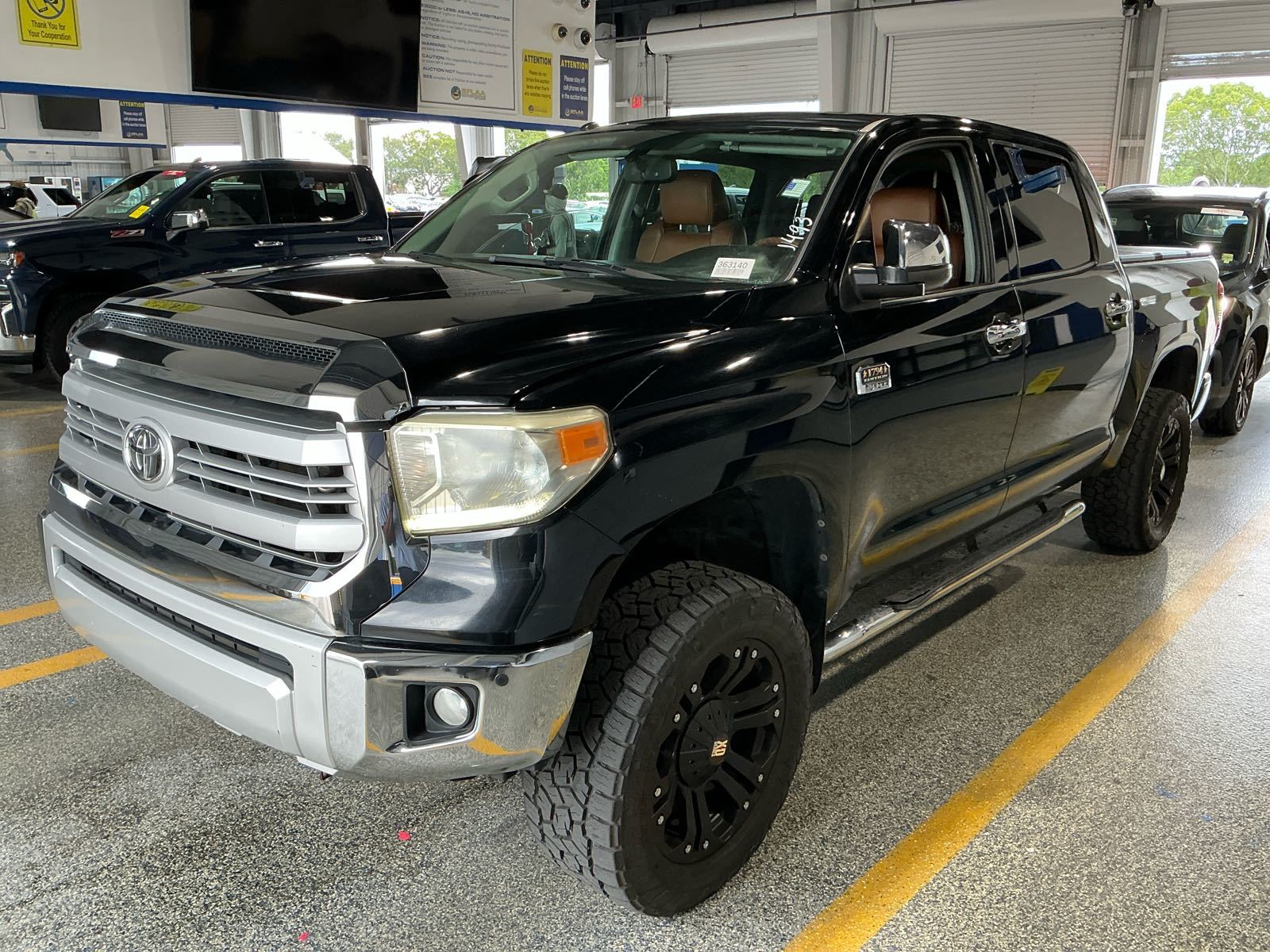 Black 2014 Toyota Tundra Pickup Truck Four-Wheel Drive 6-Speed Automatic