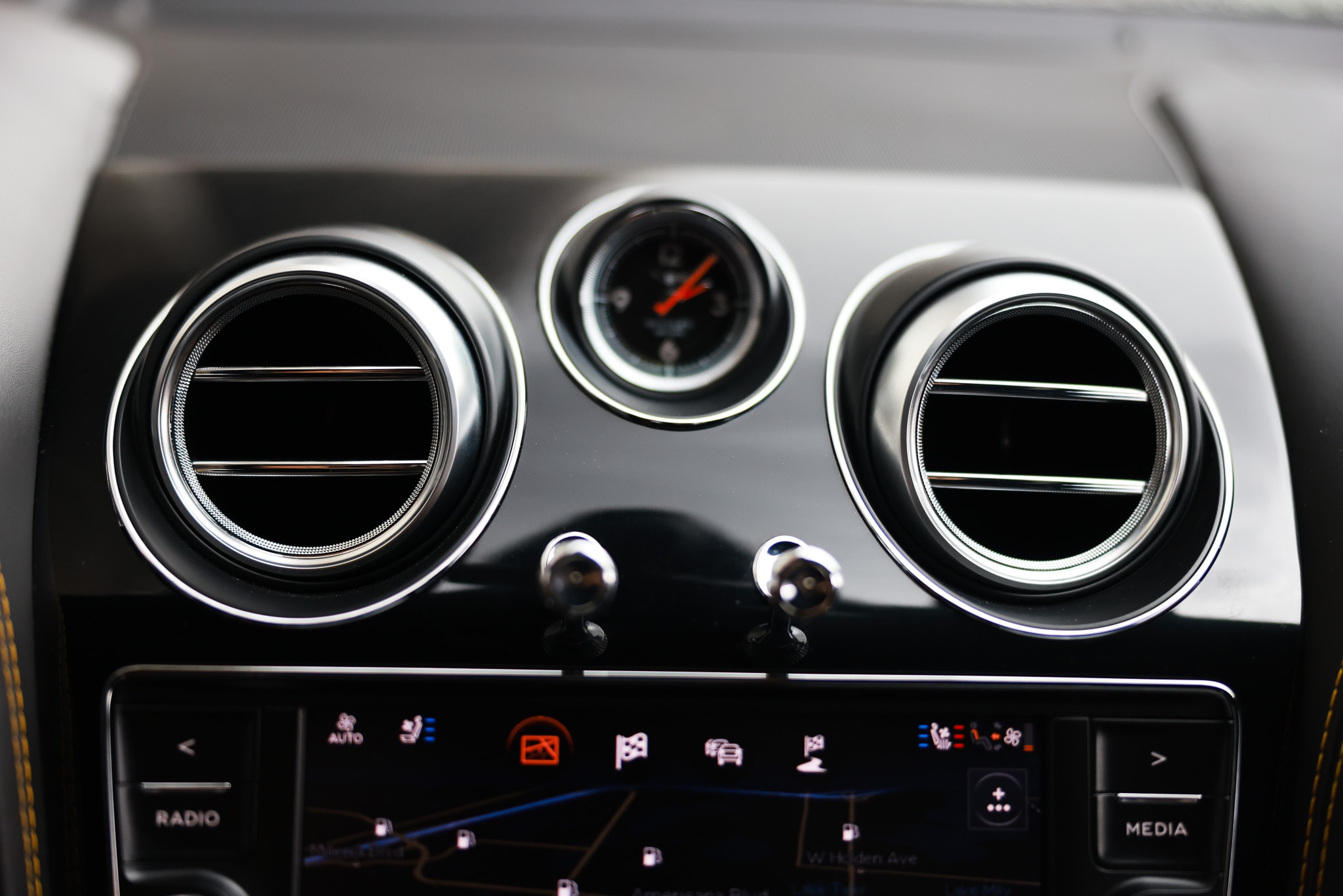 2017 Bentley Bentayga Base - Photo 48