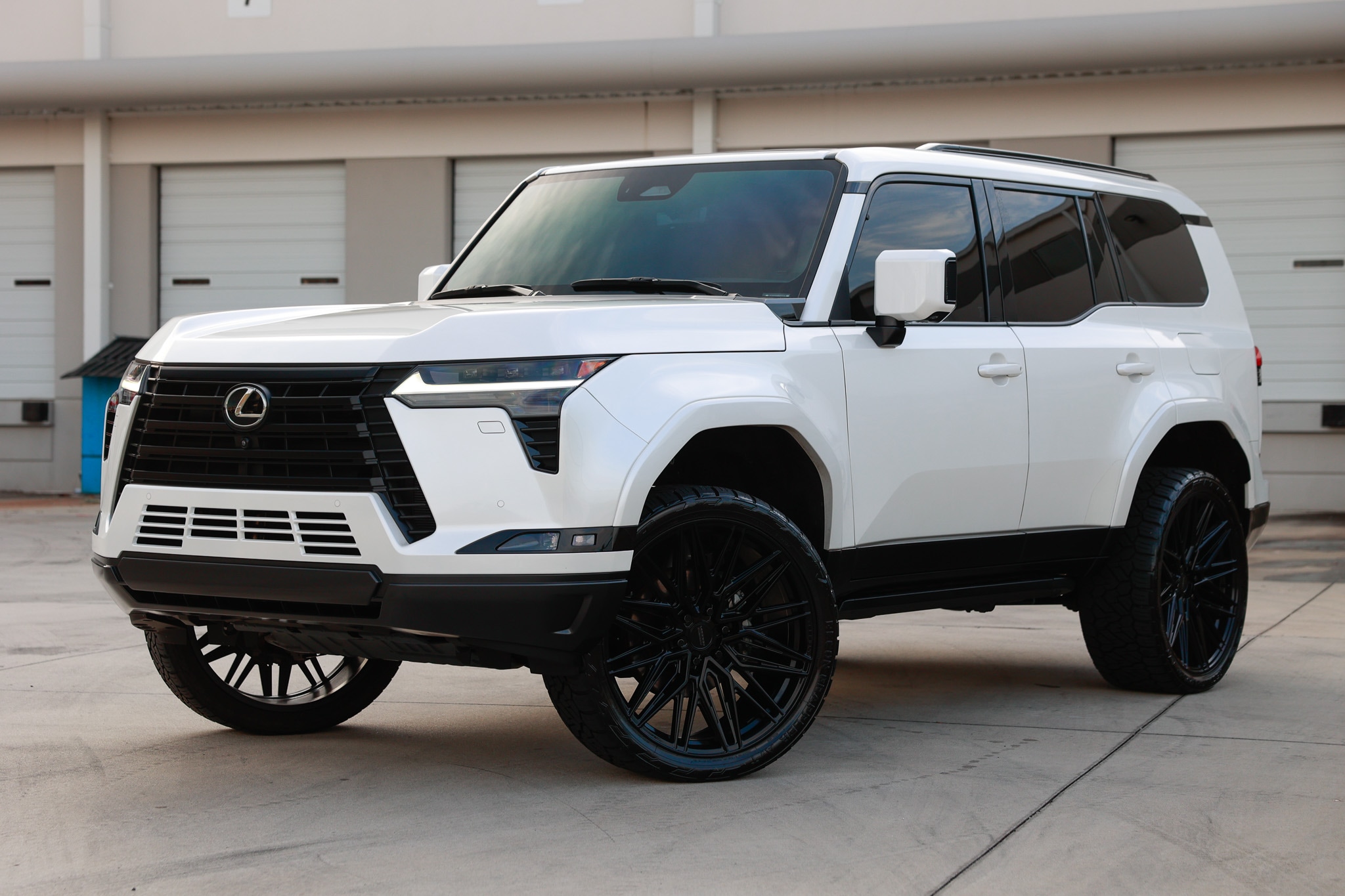 2024 Lexus GX Luxury's photo