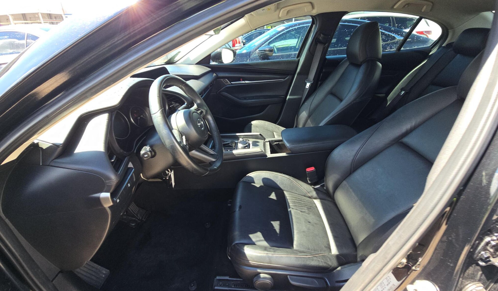 2021 Mazda Mazda3 Select photo 2