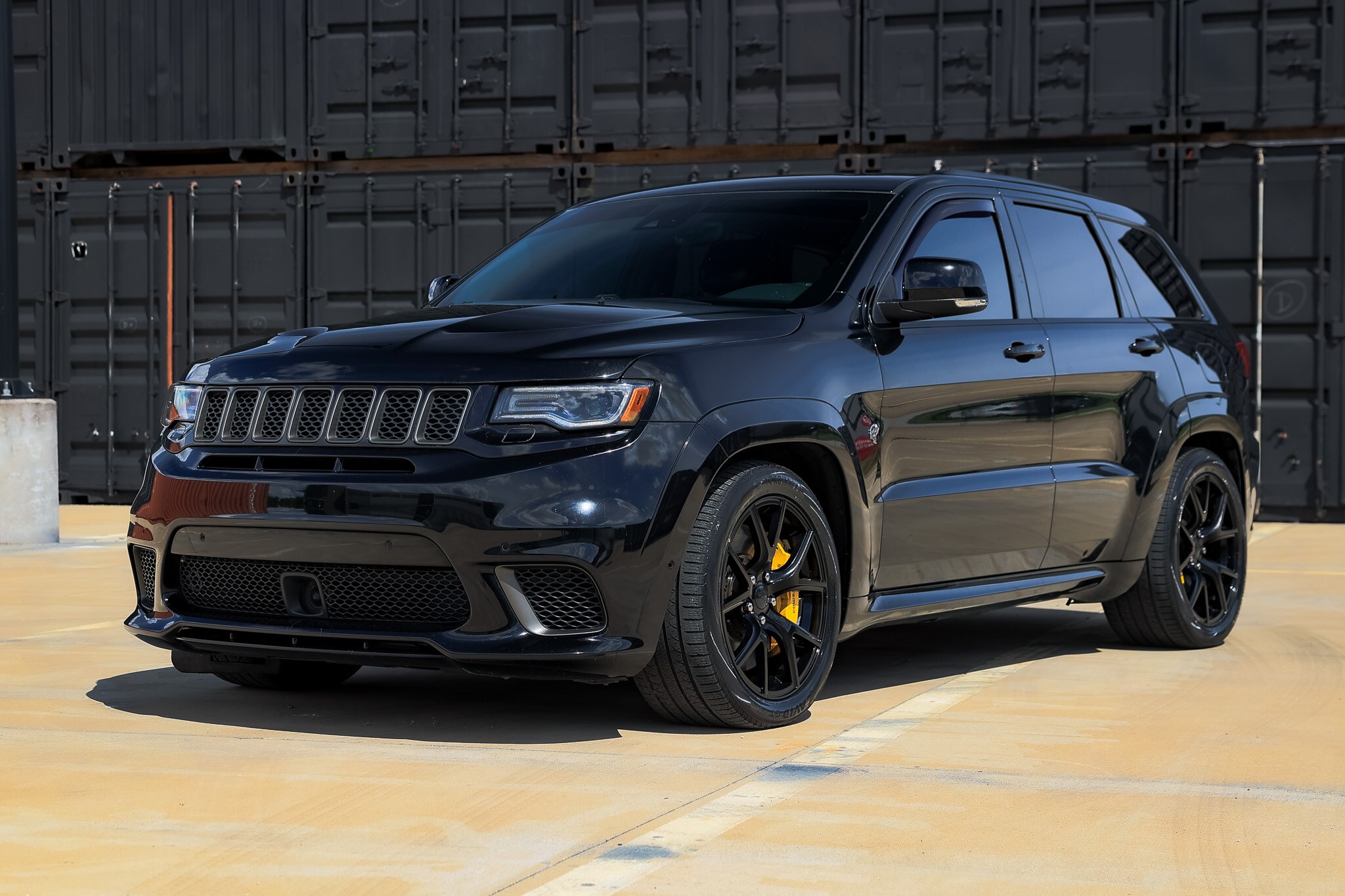 2018 Jeep Grand Cherokee Trackhawk photo 2