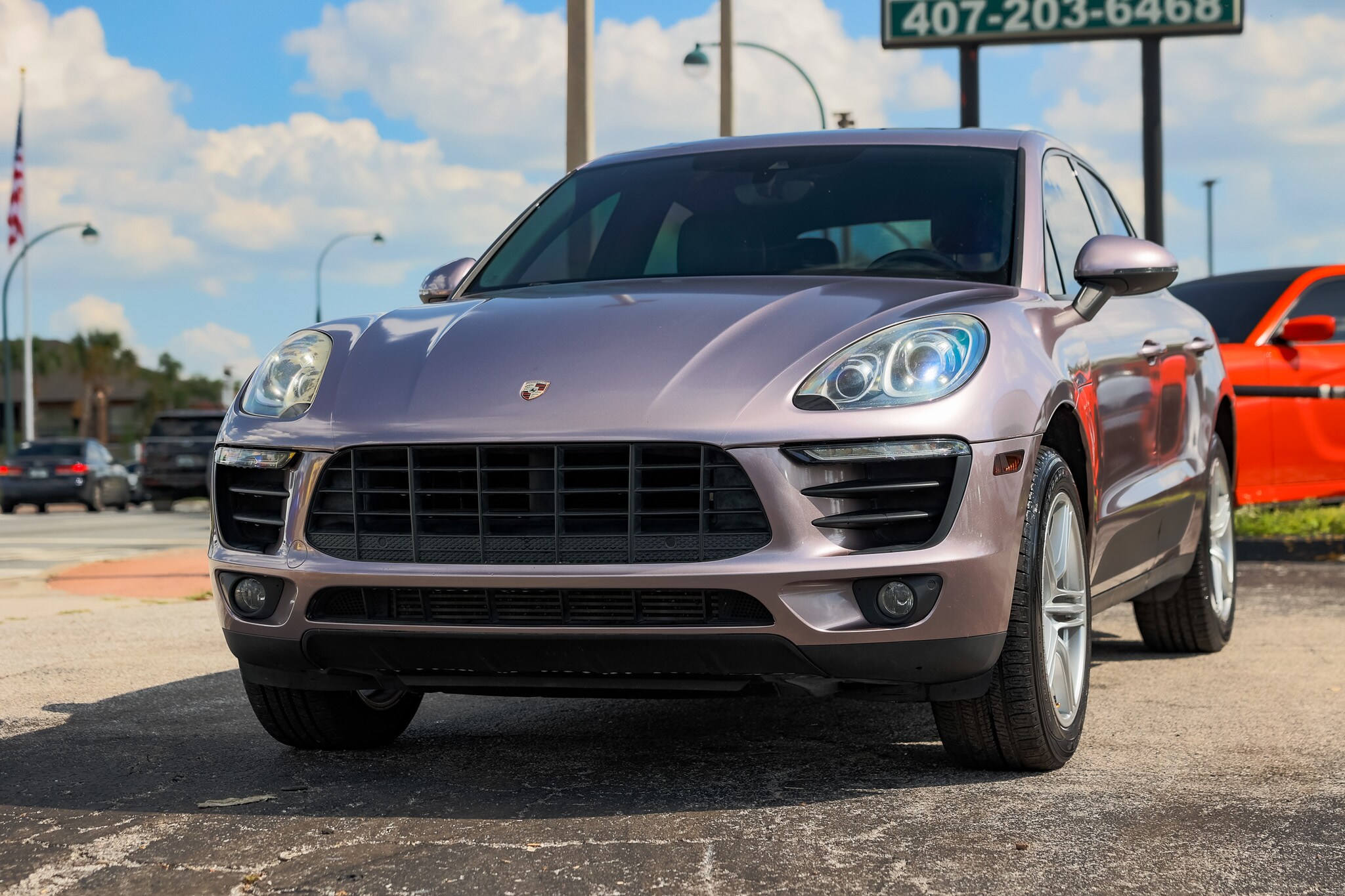 2018 Porsche Macan photo 3