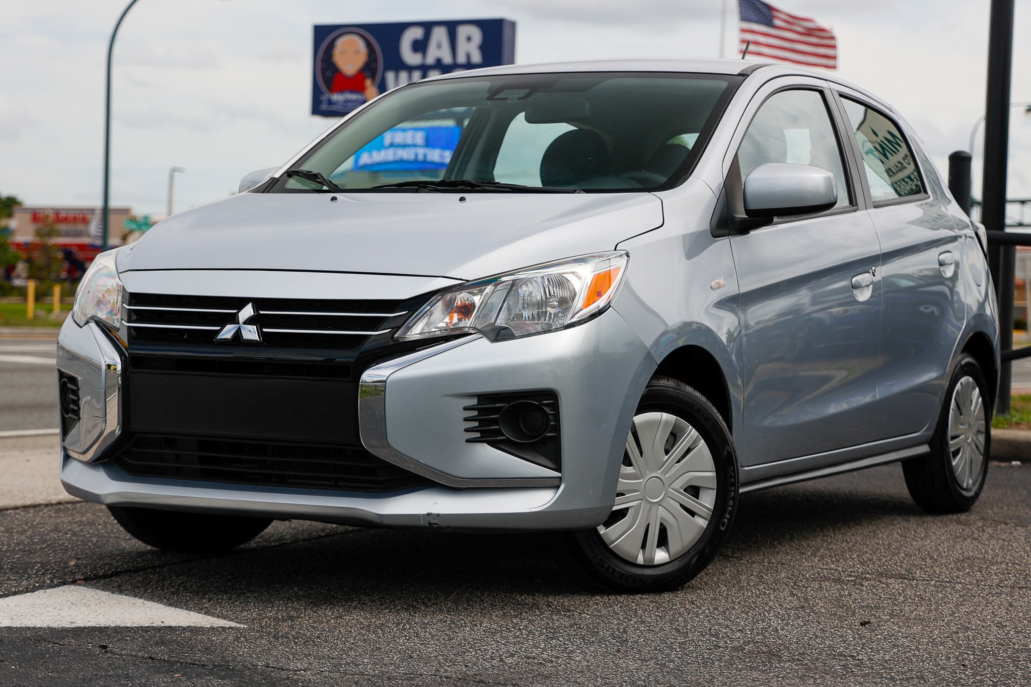 2024 Mitsubishi Mirage ES CVT's photo