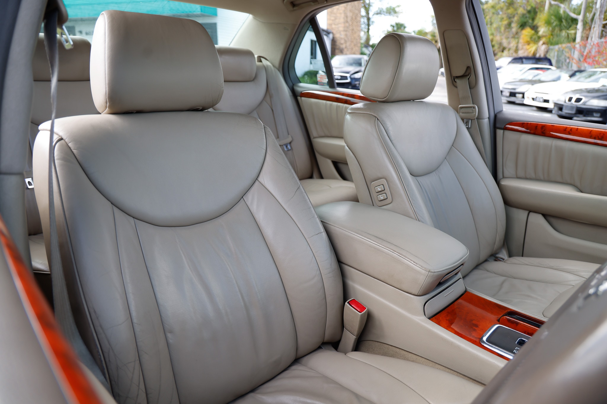 2000 Toyota Celsior JDM car for sale — photo 9 of 25
