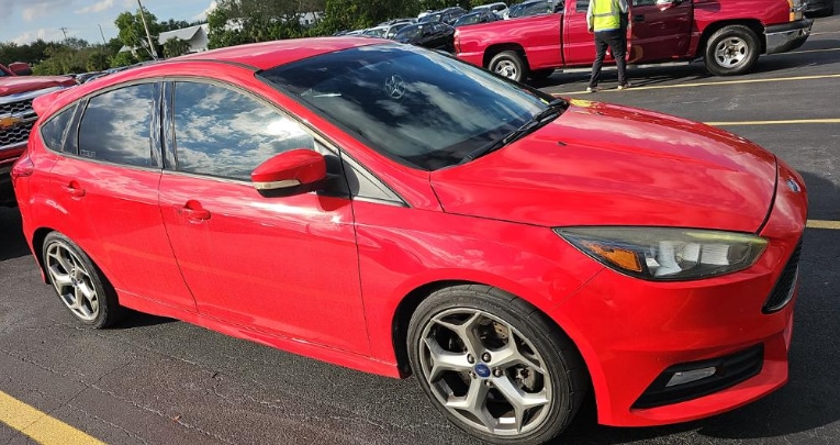 2017 Ford Focus ST's photo