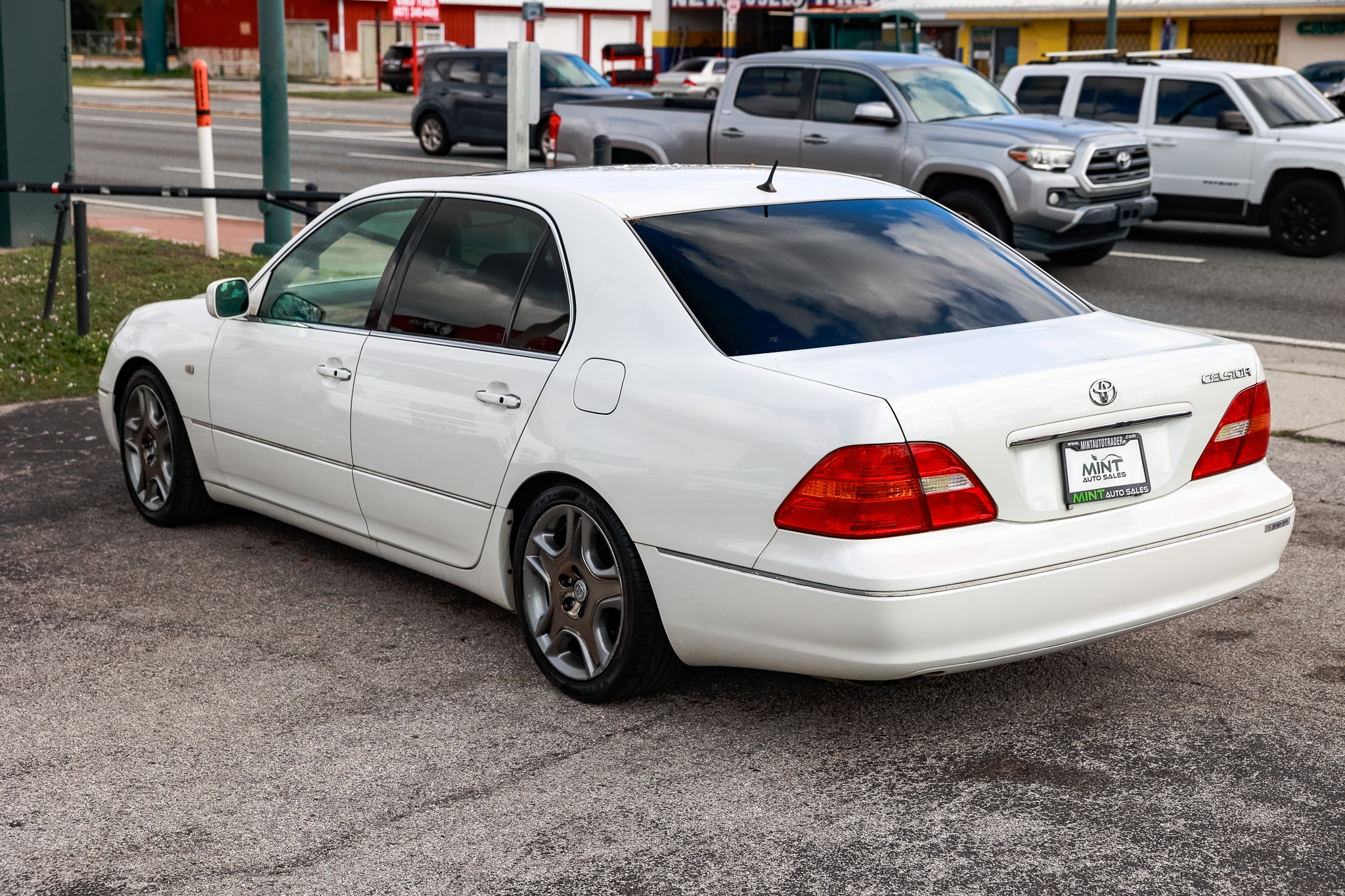 2000 Toyota Celsior JDM car for sale — photo 7 of 25