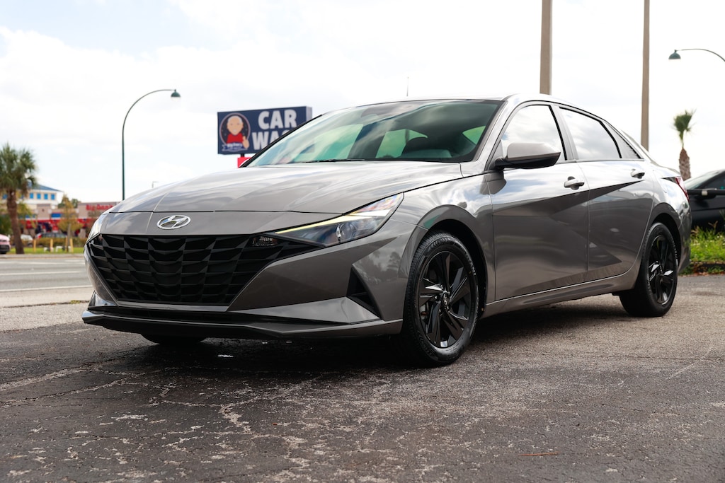 Used 2023 Hyundai Elantra SEL Convenience Package Sedan