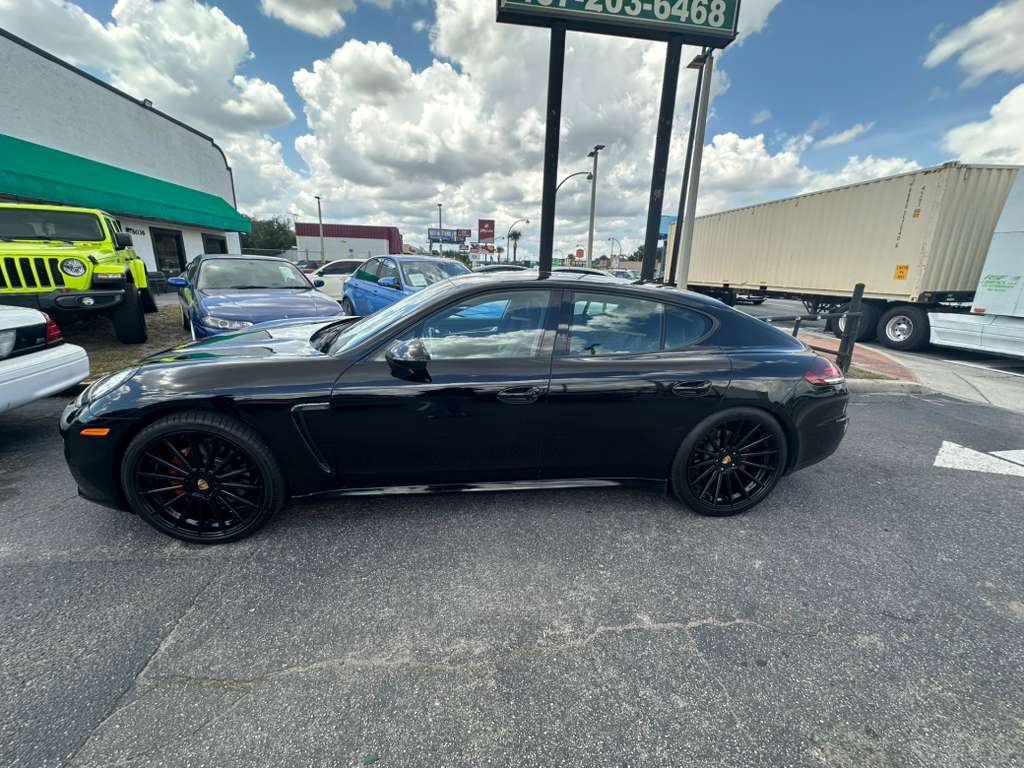 2014 Porsche Panamera 4's photo