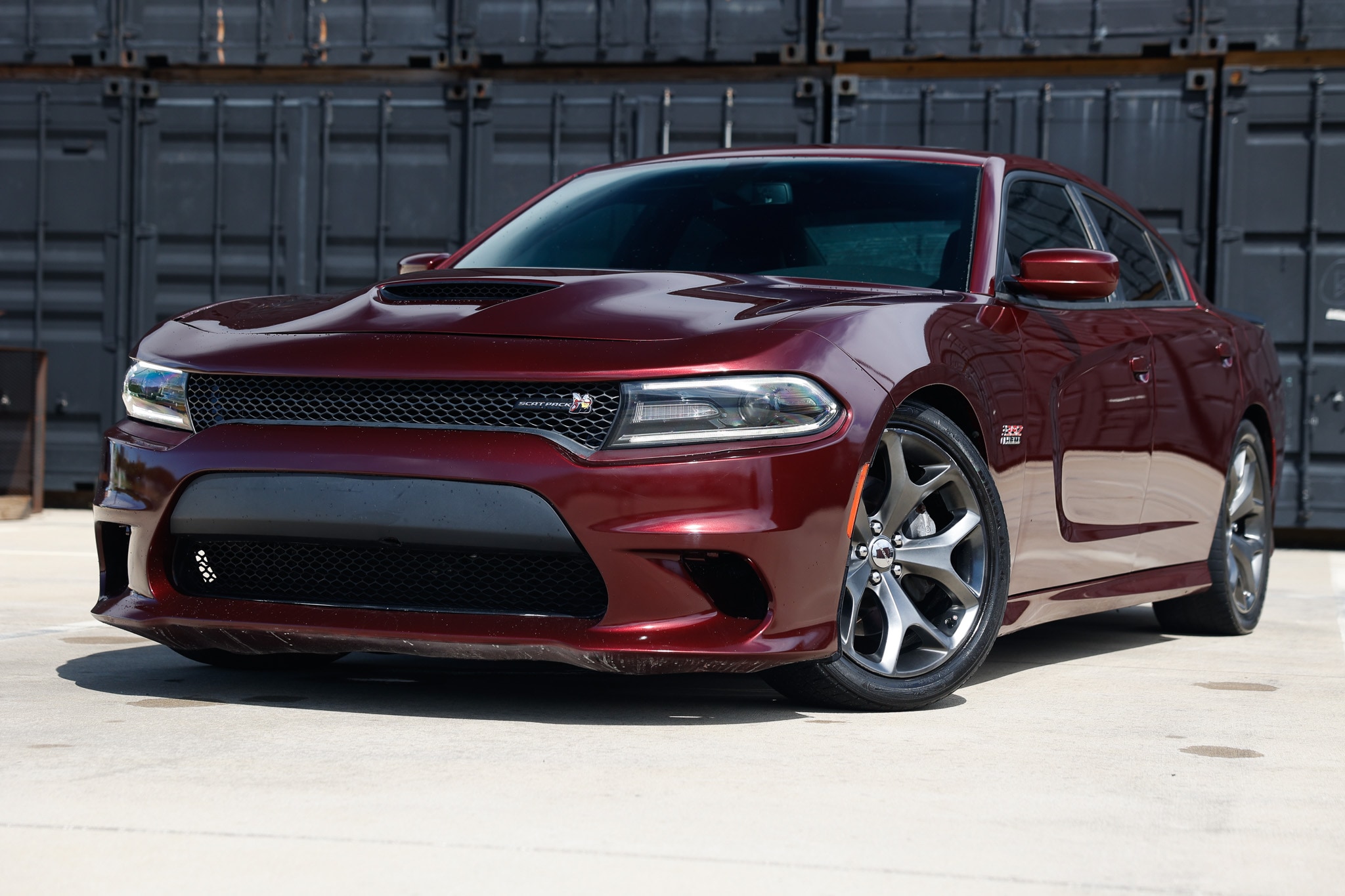 Red 2018 Dodge Charger Sedan Rear-Wheel Drive 8-Speed Automatic