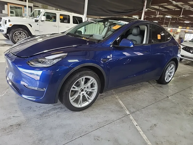 2021 Tesla Model Y Long Range Dual Motor All-Wheel Drive's photo