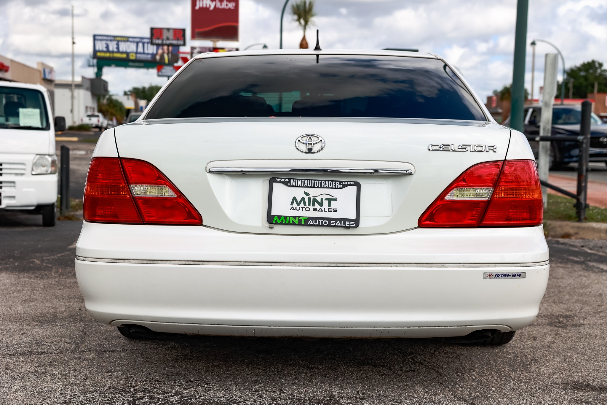 2000 Toyota Celsior JDM car for sale — photo 9 of 25