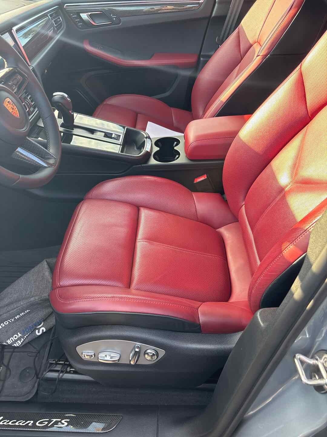 2023 Porsche Macan GTS photo 2