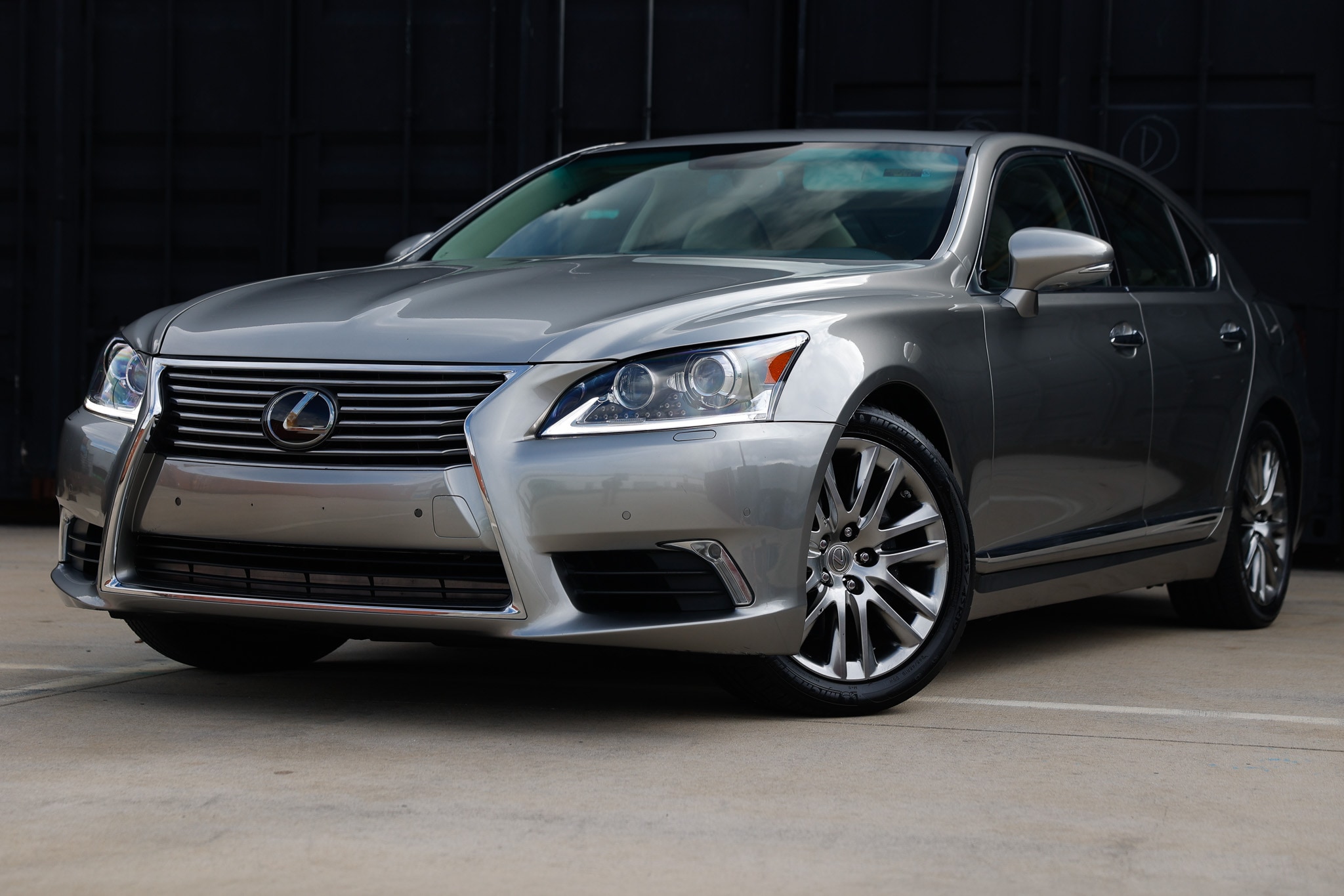 2016 Lexus LS