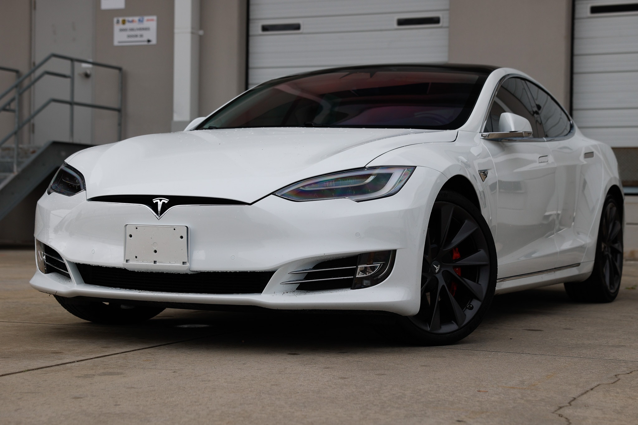 White 2019 Tesla Model S Sedan All-Wheel Drive Automatic