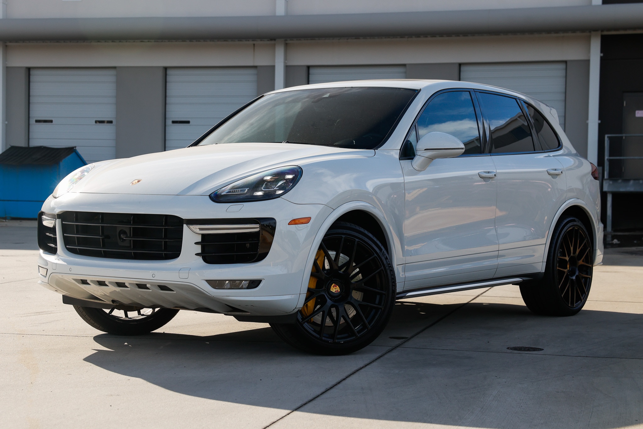 2016 Porsche Cayenne Turbo S's photo