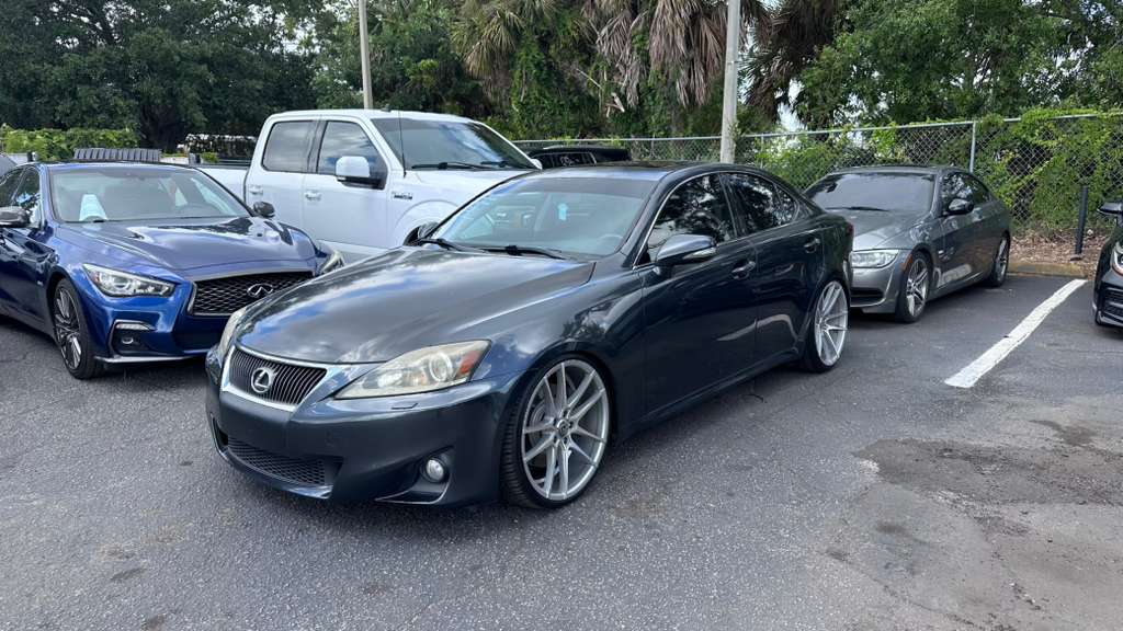 2011 Lexus IS 350 350's photo