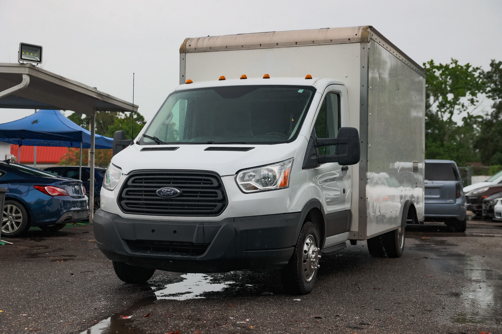 2019 Ford Transit Cutaway Base's photo