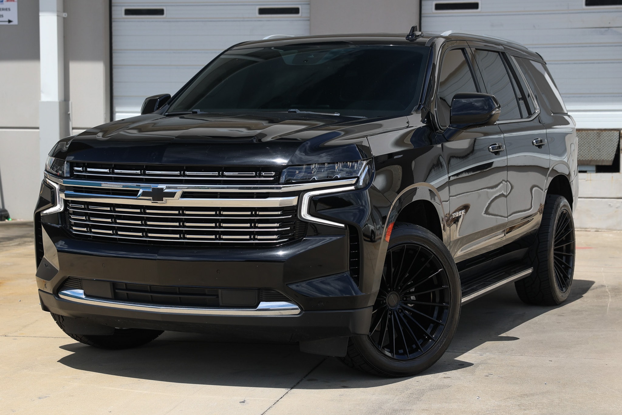 2023 Chevrolet Tahoe 2WD Premier's photo