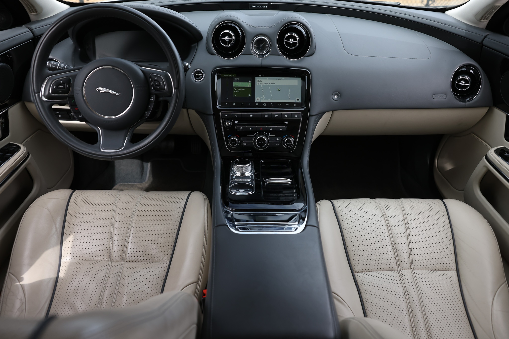 2019 Jaguar XJ R-Sport - Photo 26