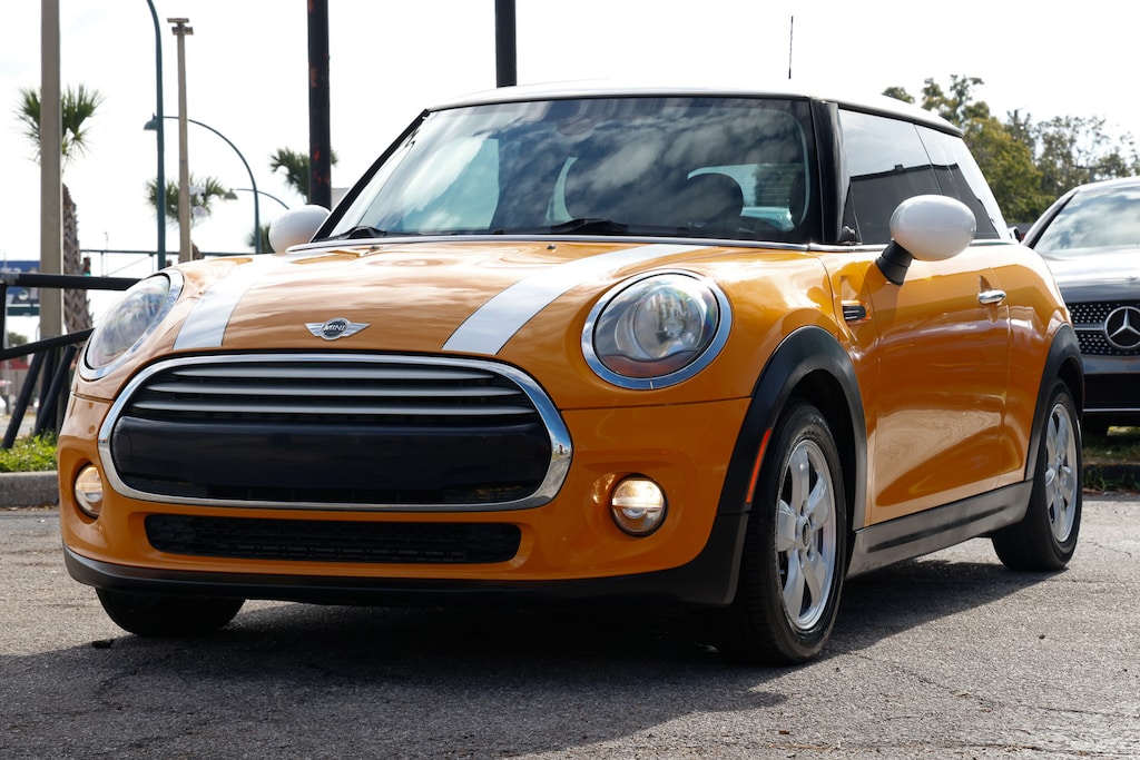 Used 2015 MINI Cooper Hardtop 2dr Hatchback