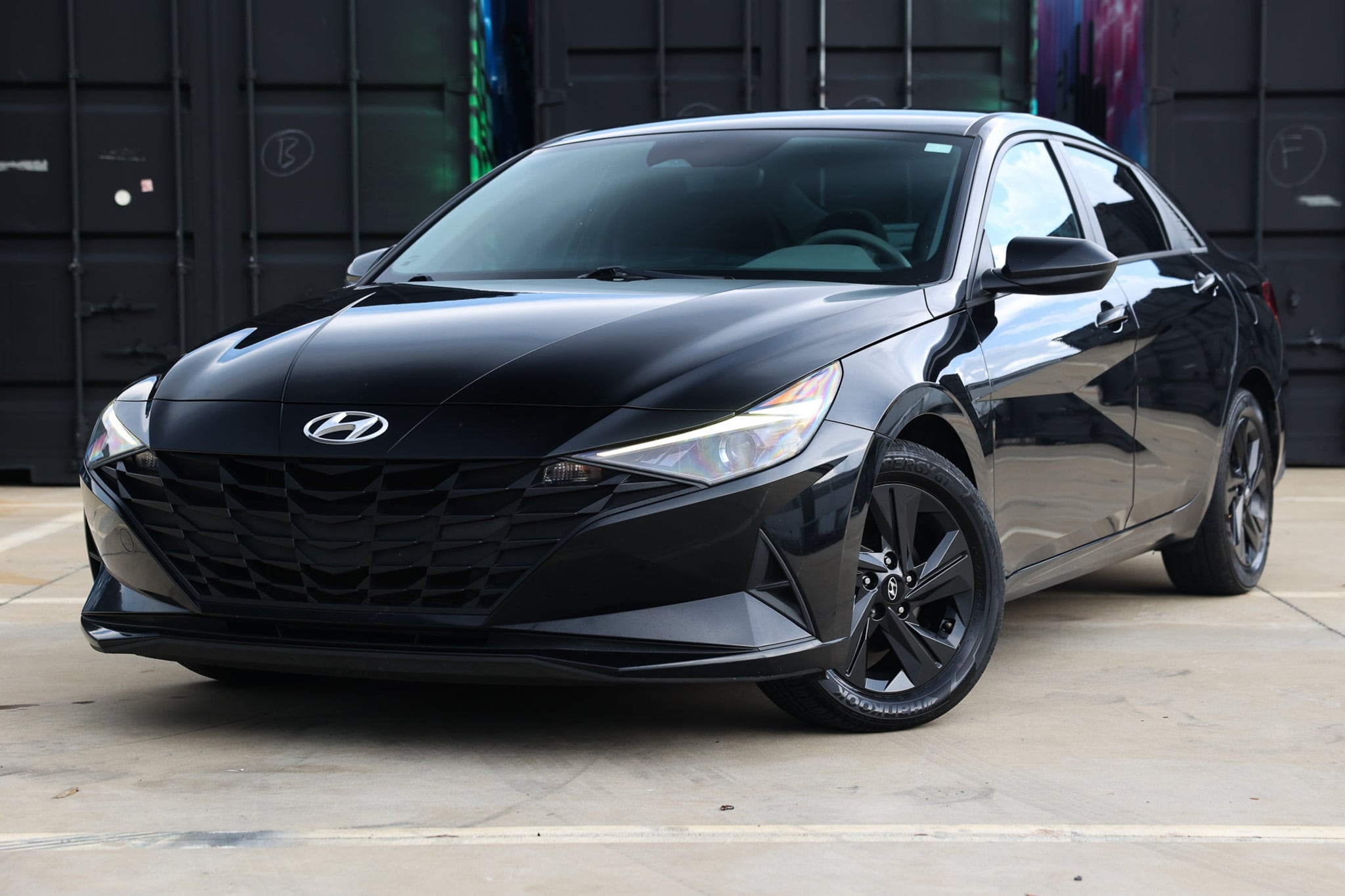 Black 2021 Hyundai Elantra Sedan Front-Wheel Drive Continuously Variable Transmission