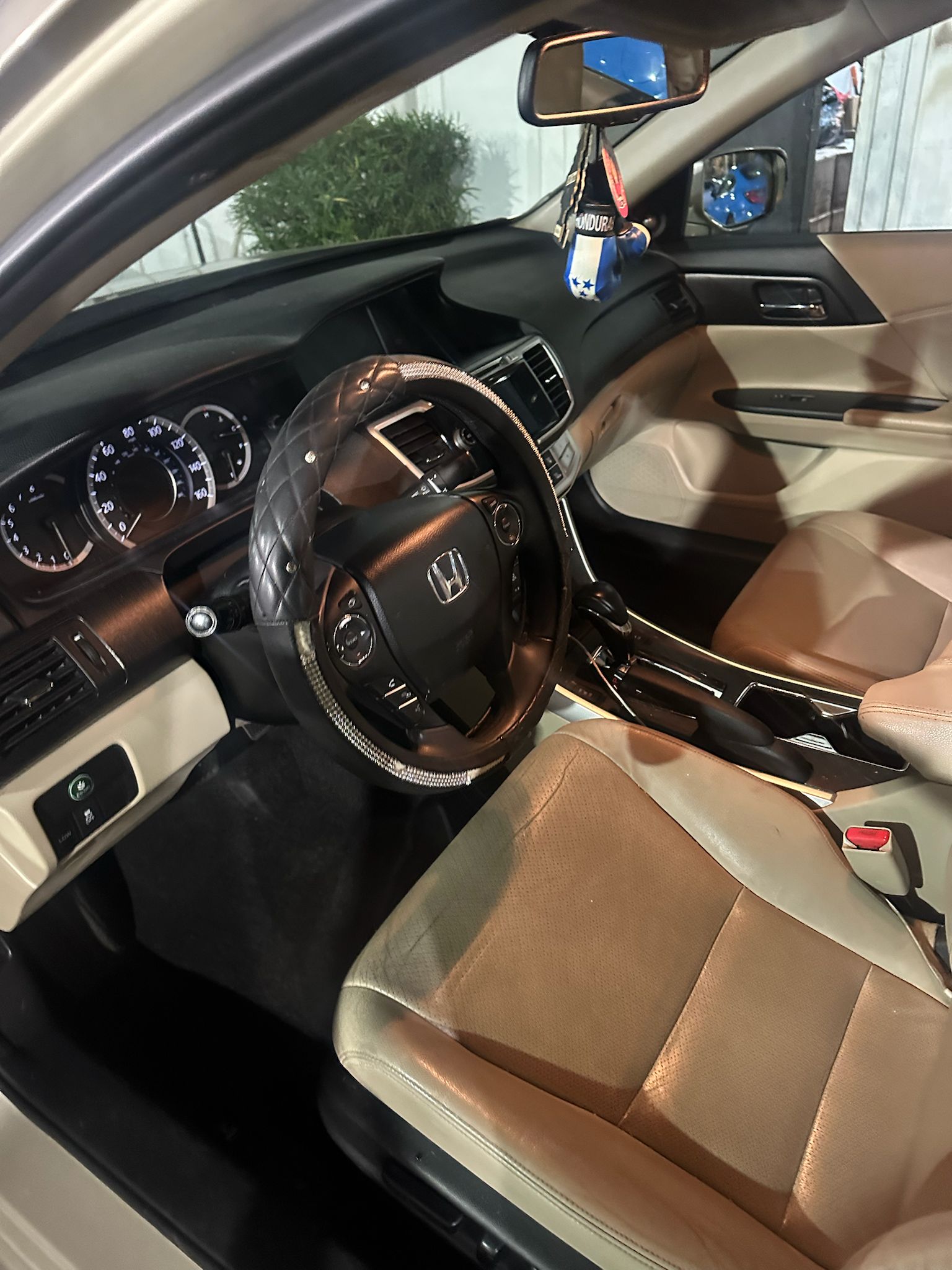 2014 Honda Accord EX-L photo 2