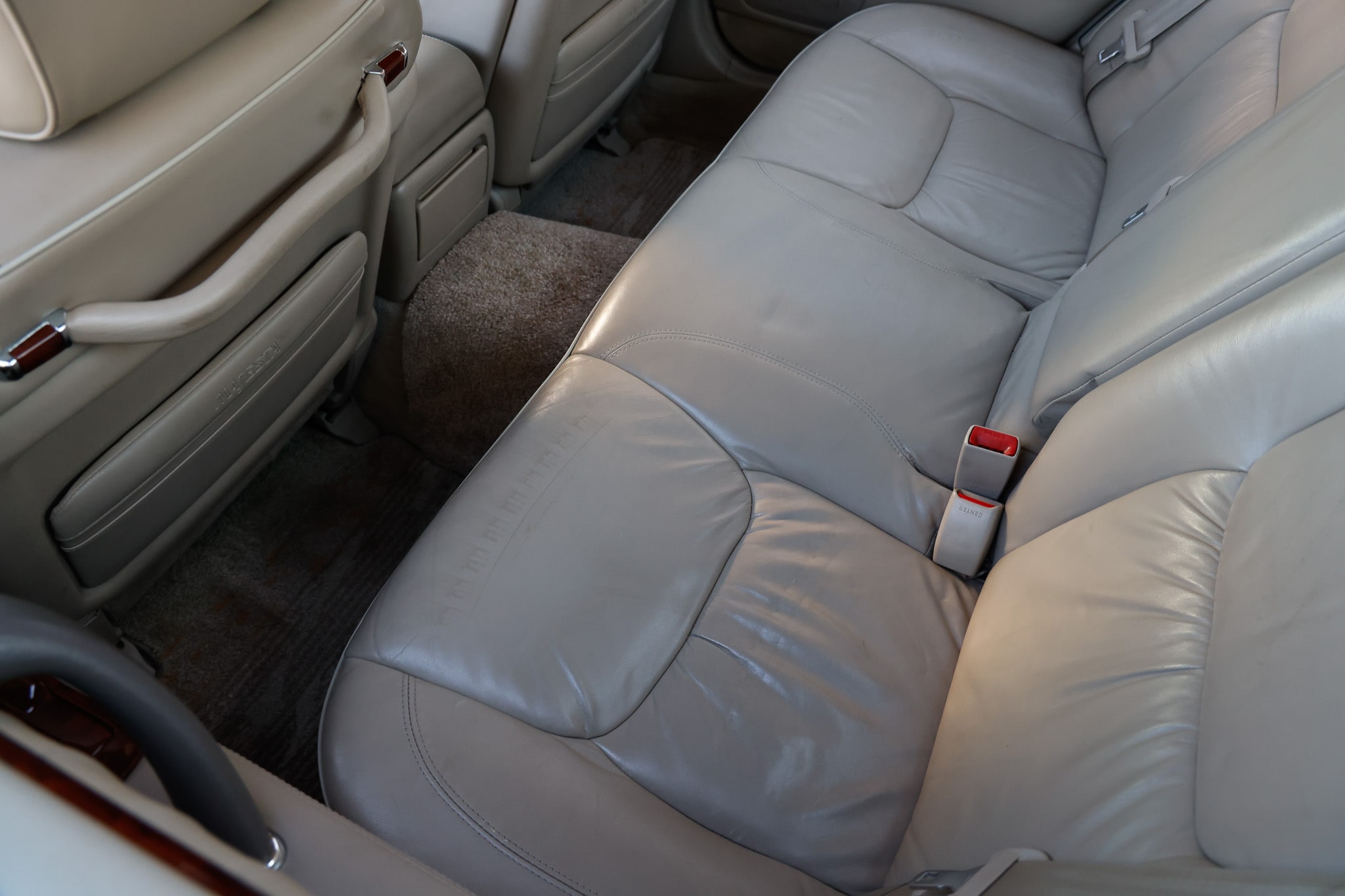 2000 Toyota Majesta JDM car for sale — photo 13 of 25