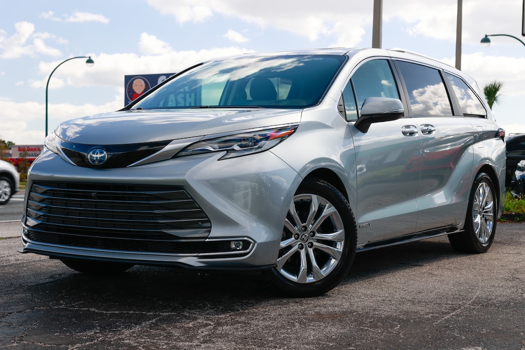 Used 2021 Toyota Sienna Platinum 7 Passenger Van