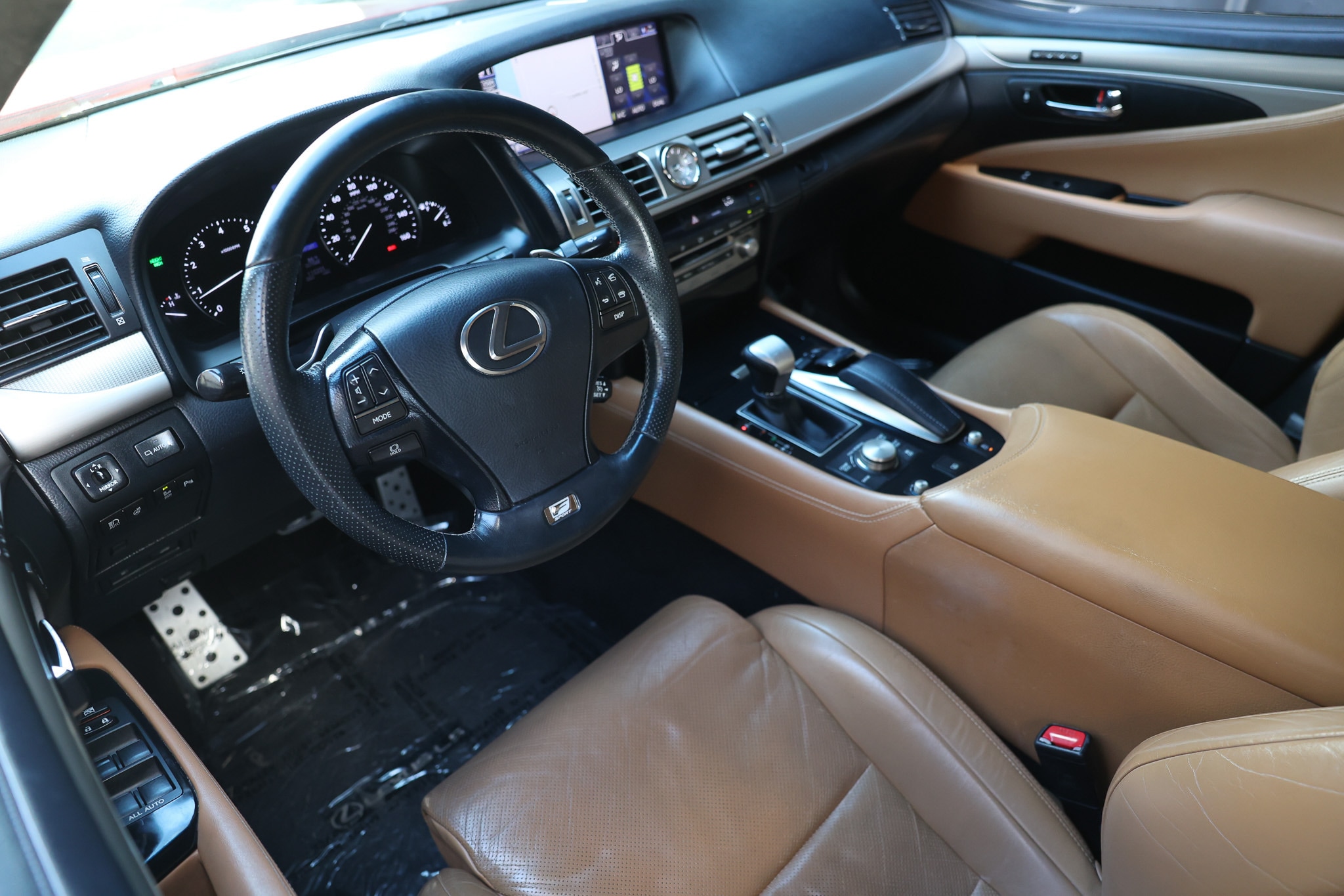 View vehicle photo 6