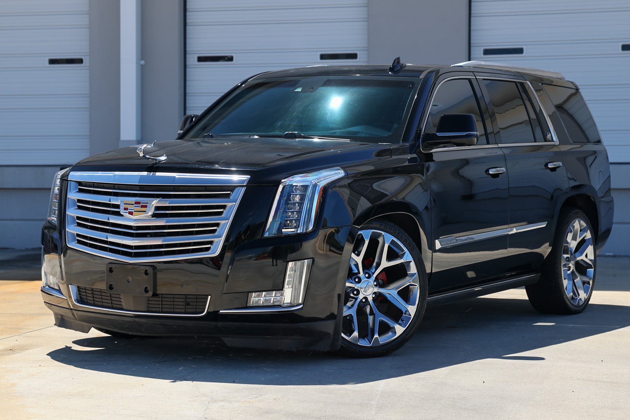 2016 Cadillac Escalade AWD Platinum's photo