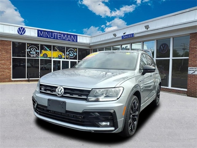 2021 Volkswagen Tiguan SE R-LINE BLACK's photo