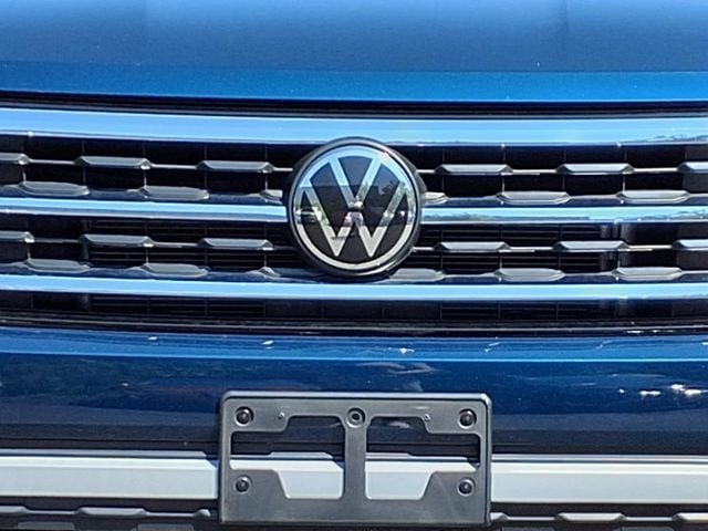 2023 Volkswagen Atlas SE w/Tech - Photo 16