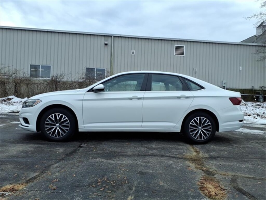 Used 2021 Volkswagen Jetta 1.4T SE Sedan