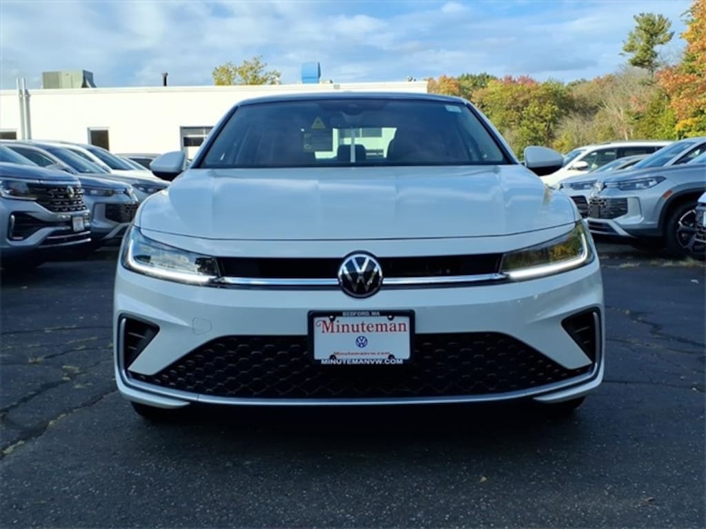 New 2026 Volkswagen Jetta 1.5T SE Sedan