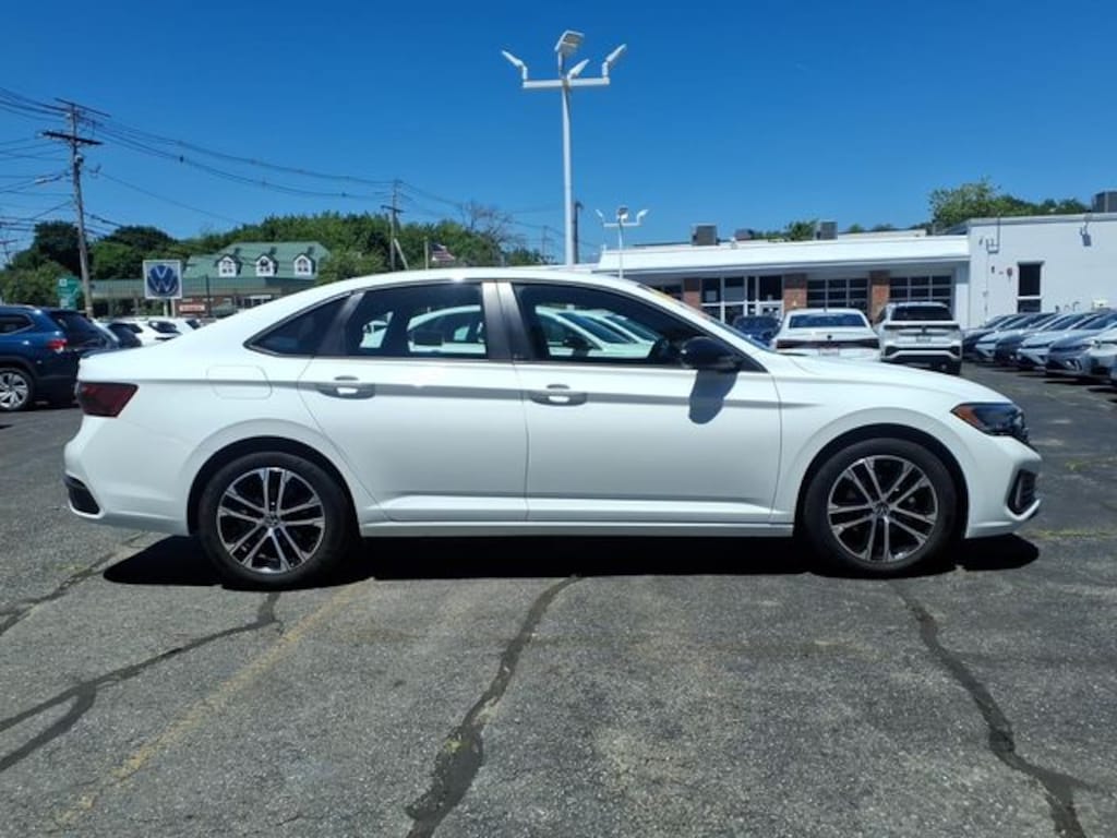 Used 2023 Volkswagen Jetta 1.5T Sport Sedan