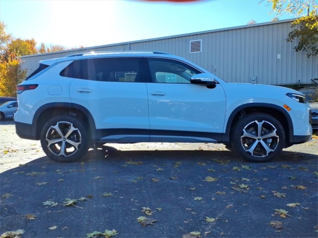 New 2025 Volkswagen Tiguan 2.0T SE SUV