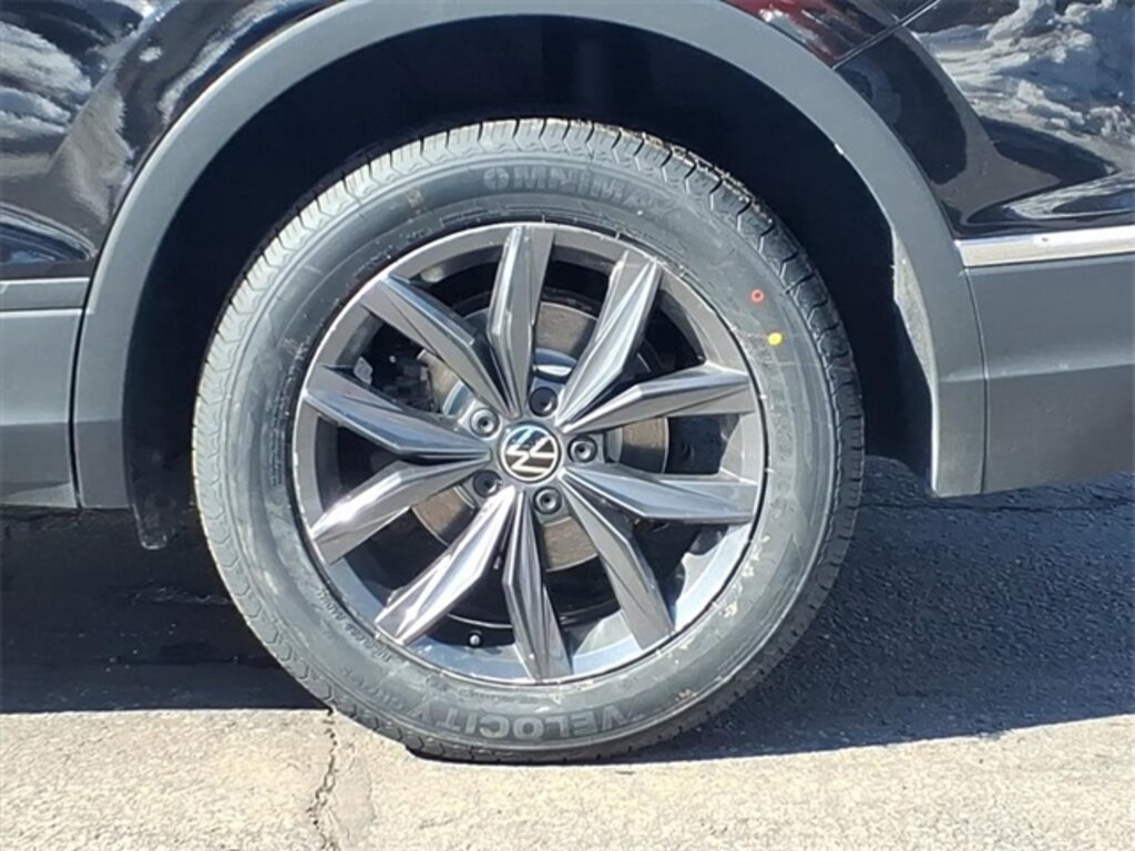Certified 2022 Volkswagen Tiguan 2.0T SE SUV