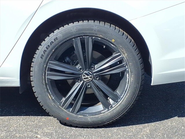 2023 Volkswagen Jetta 1.5T SE photo 3