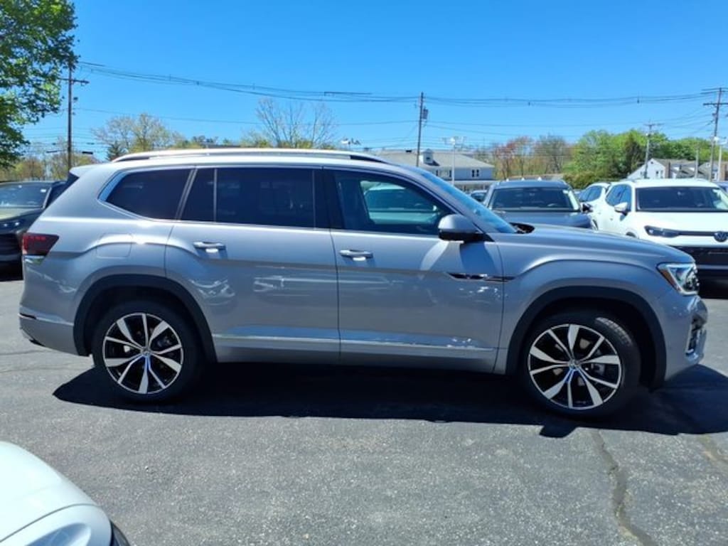 New 2026 Volkswagen Atlas 2.0T SEL Premium R-Line SUV