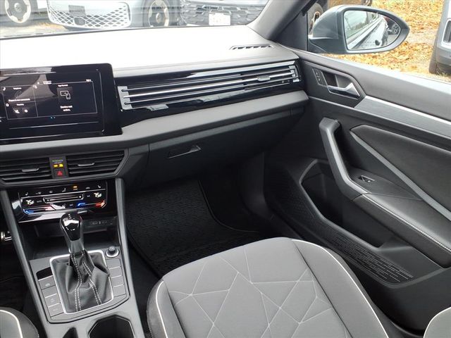 2026 Volkswagen Jetta Sport - Photo 16